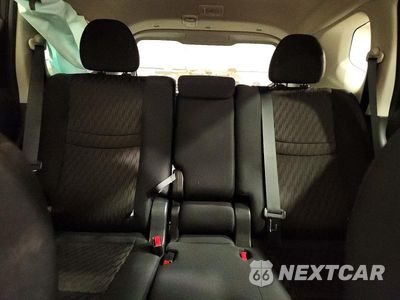 Zdjęcie 10 z 14 samochodu: 2018 NISSAN ROGUE SV VIN:5N1AT2MV1JC827479 - miniatura