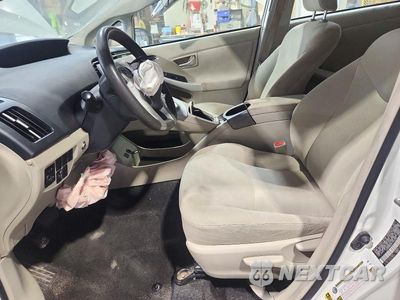 Zdjęcie 7 z 13 samochodu: 2015 TOYOTA PRIUS THREE VIN:JTDKN3DU5F1912795 - miniatura