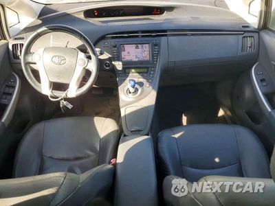 Zdjęcie 8 z 13 samochodu: 2010 TOYOTA PRIUS IV VIN:JTDKN3DU9A0094843 - miniatura