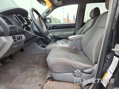 Zdjęcie 7 z 12 samochodu: 2006 TOYOTA TACOMA V6 VIN:5TELU42N16Z260191 - miniatura