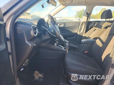 Zdjęcie 7 z 12 samochodu: 2023 HYUNDAI VENUE SEL VIN:KMHRC8A38PU250641 - miniatura