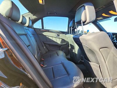 Zdjęcie 10 z 12 samochodu: 2012 MERCEDES-BENZ E 350 BLUETEC VIN:WDDHF2EB5CA643262 - miniatura
