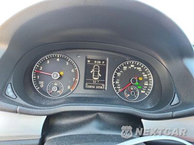 Zdjęcie 9 z 12 samochodu: 2013 VOLKSWAGEN PASSAT SE VIN:1VWBP7A37DC009799 - miniatura