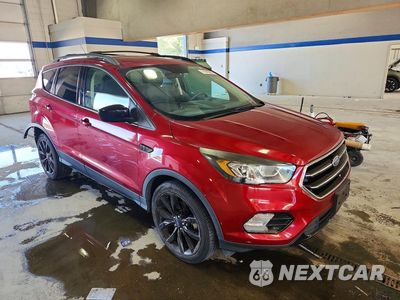 Czwarte zdjęcie samochodu z boku: 2018 FORD ESCAPE SE VIN:1FMCU0GD1JUC28184 - miniatura