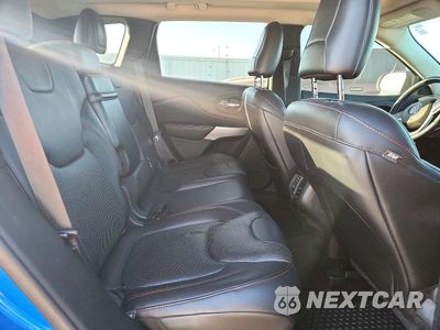 Zdjęcie 11 z 13 samochodu: 2017 JEEP CHEROKEE TRAILHAWK VIN:1C4PJMBS1HW609057 - miniatura