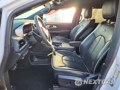 Zdjęcie 7 z 13 samochodu: 2024 CHRYSLER PACIFICA LIMITED VIN:2C4RC1GG8RR137245 - miniatura