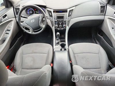 Zdjęcie 8 z 12 samochodu: 2014 HYUNDAI SONATA GLS VIN:5NPEB4AC6EH876484 - miniatura