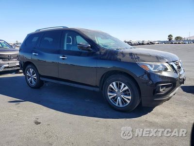 Czwarte zdjęcie samochodu z boku: 2019 NISSAN PATHFINDER SL VIN:5N1DR2MM1KC625875 - miniatura