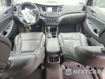 Zdjęcie 8 z 12 samochodu: 2018 HYUNDAI TUCSON LIMITED VIN:KM8J33A28JU695122 - miniatura
