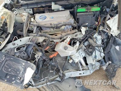 Zdjęcie 11 z 12 samochodu: 2011 NISSAN LEAF SV VIN:JN1AZ0CP8BT002568 - miniatura
