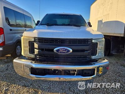 Piąte zdjęcie samochodu w środku: 2017 FORD F350 SUPER DUTY VIN:1FD7X3B61HEC56672 - miniatura