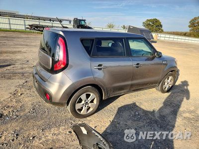 Trzecie zdjęcie samochodu z tyłu: 2018 KIA SOUL BASE VIN:KNDJN2A25J7558906 - miniatura