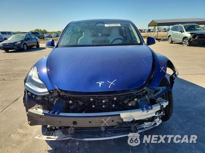Piąte zdjęcie samochodu w środku: 2024 TESLA MODEL Y VIN:7SAYGDEE4RA217348 - miniatura