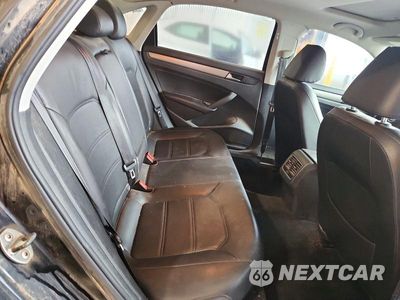 Zdjęcie 10 z 12 samochodu: 2014 VOLKSWAGEN PASSAT SE VIN:1VWBN7A35EC112811 - miniatura