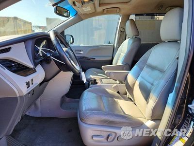 Zdjęcie 7 z 13 samochodu: 2017 TOYOTA SIENNA XLE 8-PASSENGER VIN:5TDYZ3DC4HS780852 - miniatura