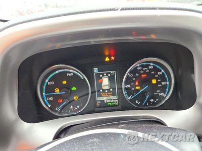 Zdjęcie 9 z 13 samochodu: 2017 TOYOTA RAV4 HYBRID XLE VIN:JTMRJREV8HD108030 - miniatura