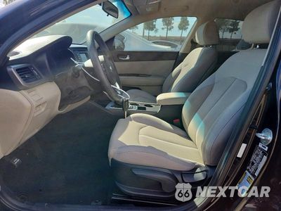 Zdjęcie 7 z 13 samochodu: 2017 KIA OPTIMA LX VIN:5XXGT4L33HG156319 - miniatura