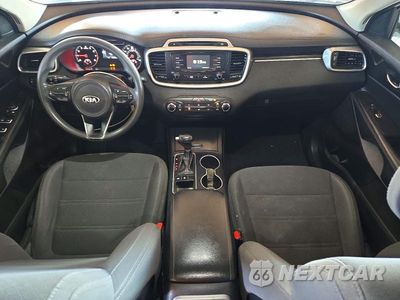 Zdjęcie 8 z 13 samochodu: 2016 KIA SORENTO LX V6 VIN:5XYPGDA5XGG132019 - miniatura