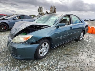 2002 TOYOTA CAMRY LE 4T1BE32K72U544884 - główne zdjęcie licytacji z USA - miniatura