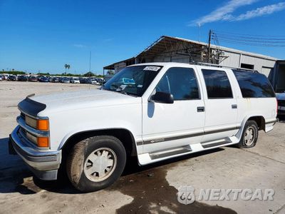 2001 CHEVROLET SUBURBAN C1500 1GNEC16R1TJ332219 - główne zdjęcie licytacji z USA - miniatura