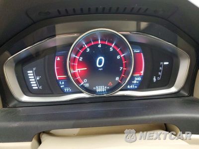 Zdjęcie 9 z 13 samochodu: 2016 VOLVO XC70 T5 PREMIER VIN:YV4612NKXG1261554 - miniatura