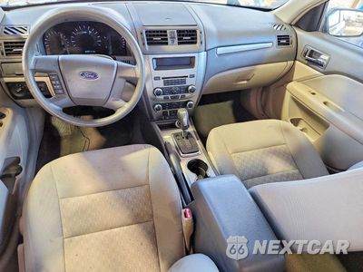 Zdjęcie 8 z 12 samochodu: 2011 FORD FUSION S VIN:3FAHP0GAXBR152406 - miniatura