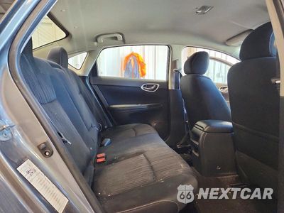 Zdjęcie 10 z 12 samochodu: 2017 NISSAN SENTRA SV VIN:3N1AB7AP3HL644029 - miniatura