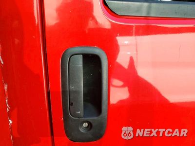 Zdjęcie 10 z 12 samochodu: 2004 GMC SAVANA CUTAWAY G3500 VIN:1GDJG31U541193986 - miniatura