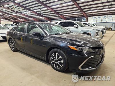 Czwarte zdjęcie samochodu z boku: 2023 TOYOTA CAMRY LE VIN:4T1C31AK5PU055309 - miniatura