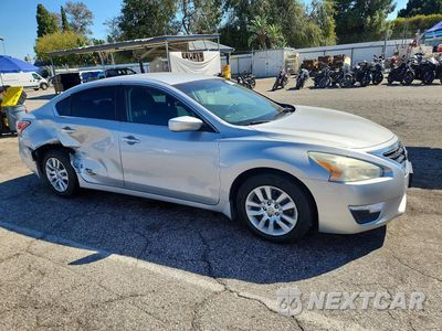 Czwarte zdjęcie samochodu z boku: 2015 NISSAN ALTIMA 2.5 S VIN:1N4AL3AP8FN363026 - miniatura