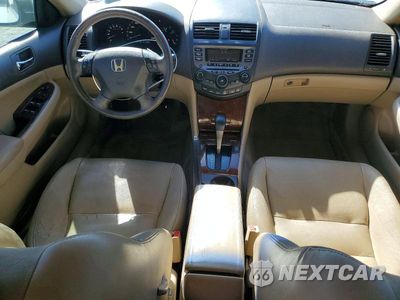 Zdjęcie 8 z 12 samochodu: 2007 HONDA ACCORD EX VIN:1HGCM665X7A043984 - miniatura