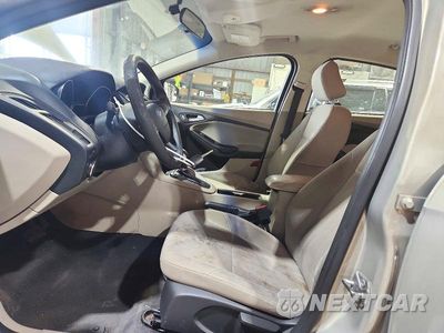 Zdjęcie 7 z 12 samochodu: 2015 FORD FOCUS SE VIN:1FADP3F29FL231242 - miniatura