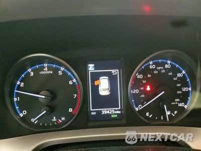 Zdjęcie 9 z 13 samochodu: 2018 TOYOTA RAV4 XLE VIN:JTMRFREV9JJ235930 - miniatura
