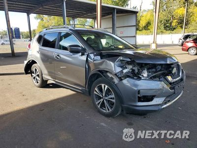 Czwarte zdjęcie samochodu z boku: 2018 NISSAN ROGUE SL VIN:5N1AT2MV7JC784802 - miniatura