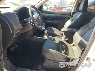 Zdjęcie 7 z 13 samochodu: 2019 MITSUBISHI OUTLANDER SE VIN:JA4AZ3A37KZ027354 - miniatura
