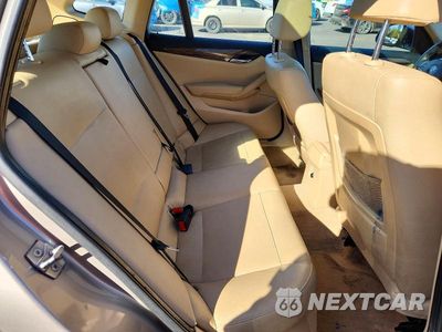 Zdjęcie 10 z 12 samochodu: 2014 BMW X1 XDRIVE28I VIN:WBAVL1C51EVR94157 - miniatura
