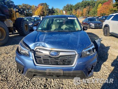 Piąte zdjęcie samochodu w środku: 2019 SUBARU FORESTER PREMIUM VIN:JF2SKAECXKH504069 - miniatura