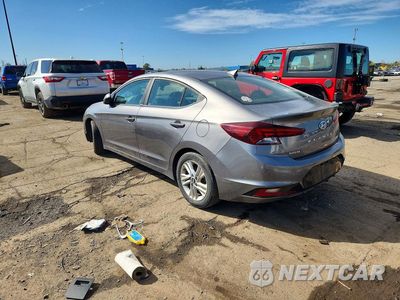 Drugie zdjęcie samochodu z przodu: 2019 HYUNDAI ELANTRA VALUE EDITION VIN:5NPD84LF5KH414219 - miniatura
