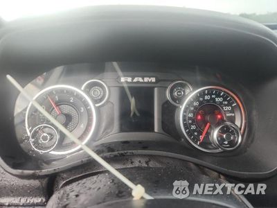 Zdjęcie 9 z 11 samochodu: 2019 RAM 2500 TRADESMAN VIN:3C6UR5CL4KG676404 - miniatura