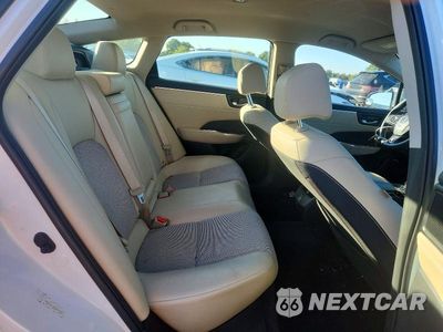 Zdjęcie 10 z 12 samochodu: 2019 HONDA CLARITY VIN:JHMZC5F10KC007090 - miniatura