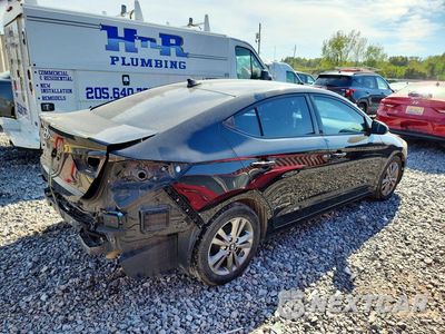 Czwarte zdjęcie samochodu z boku: 2017 HYUNDAI ELANTRA SE VIN:5NPD84LF6HH055231 - miniatura