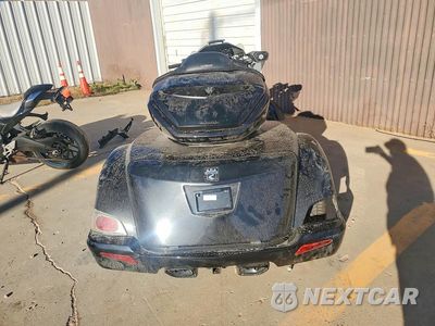 Czwarte zdjęcie samochodu z boku: 2022 HONDA GL1800 D VIN:JH2SC7953NK400158 - miniatura