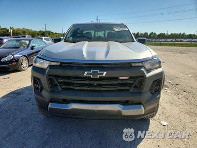 Piąte zdjęcie samochodu w środku: 2023 CHEVROLET COLORADO TRAIL BOSS VIN:1GCPTEEK3P1136608 - miniatura