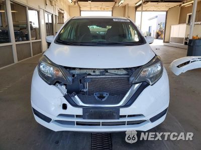 Piąte zdjęcie samochodu w środku: 2019 NISSAN VERSA NOTE S VIN:3N1CE2CP1KL360423 - miniatura