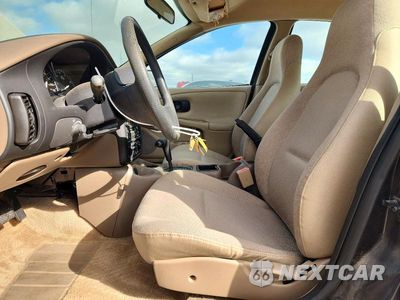 Zdjęcie 7 z 12 samochodu: 2002 SATURN SL1 VIN:1G8ZH52812Z176886 - miniatura