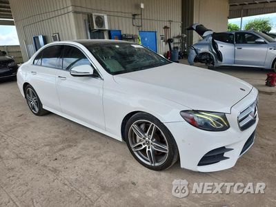 Czwarte zdjęcie samochodu z boku: 2018 MERCEDES-BENZ E 300 VIN:WDDZF4JB4JA407804 - miniatura