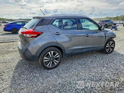 Trzecie zdjęcie samochodu z tyłu: 2019 NISSAN KICKS SV VIN:3N1CP5CUXKL553901 - miniatura