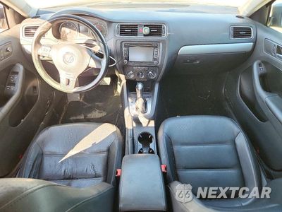 Zdjęcie 8 z 12 samochodu: 2013 VOLKSWAGEN JETTA SE VIN:3VWDX7AJXDM365041 - miniatura