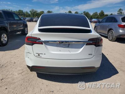 Zdjęcie 6 z 13 samochodu: 2017 TESLA MODEL X VIN:5YJXCDE25HF028042 - miniatura