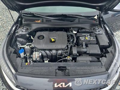 Zdjęcie 11 z 12 samochodu: 2023 KIA FORTE LXS VIN:3KPF24AD9PE673822 - miniatura